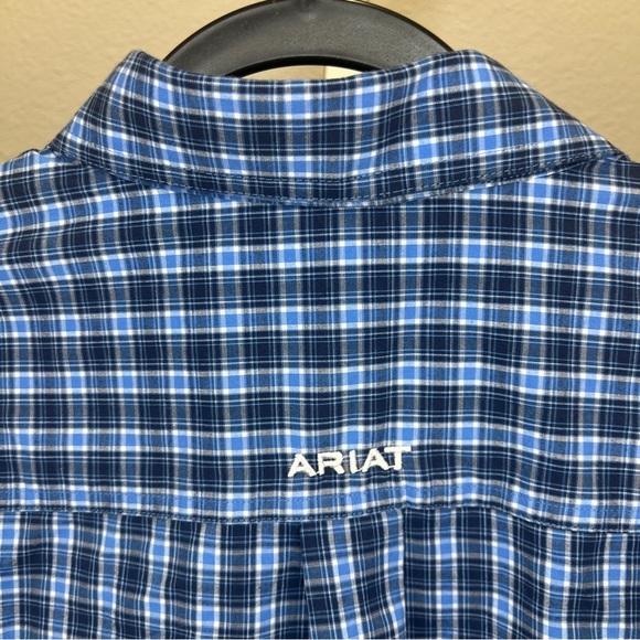 Ariat Pro Series Men’s Shirt Blue Plaid Button Down Long Sleeve size Medium - Picture 8 of 9
